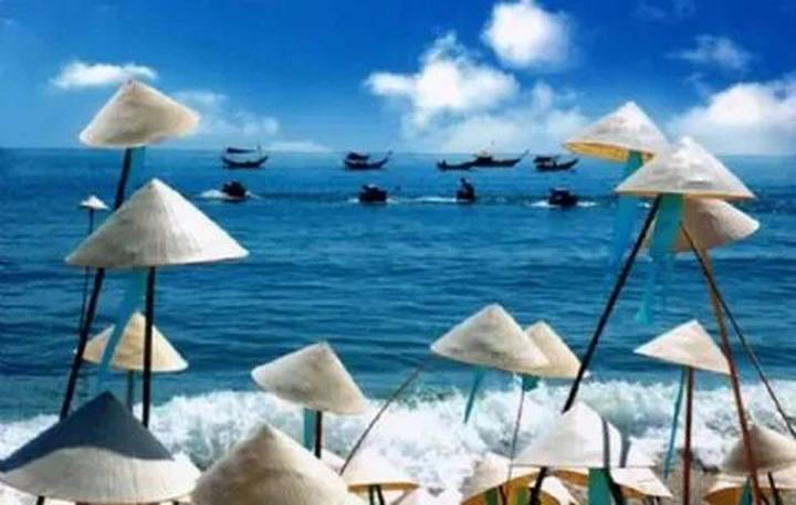 Từ Phụ nữ tuổi này dễ có 